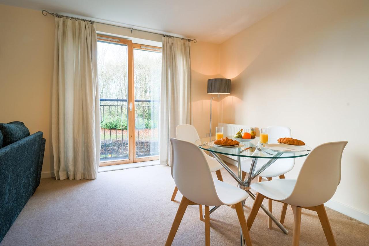 Villa Huntley House à Milton Keynes Extérieur photo